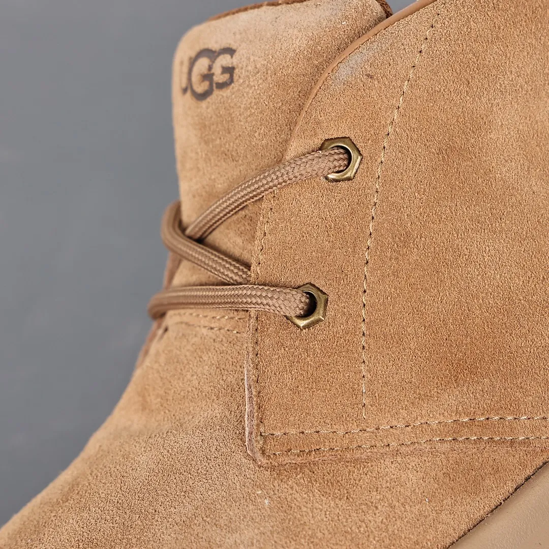 Pick up locally 💰760 The core recommendation is good price UGG2023 new autumn and winter men's comfortable flat-soled lace-up solid color round toe fashionable casual short boots 1151773 Burleigh series Burleigh Chuck boots 5mm UGGplush lining in the shoe, 10mm UGGplush Insole, waterproof suede upper, polyester fiber laces, embossed brand logo on the heel, EVA outsole, non-slip hollow spider web pattern rubber Size: 40 41 42 43 44 45